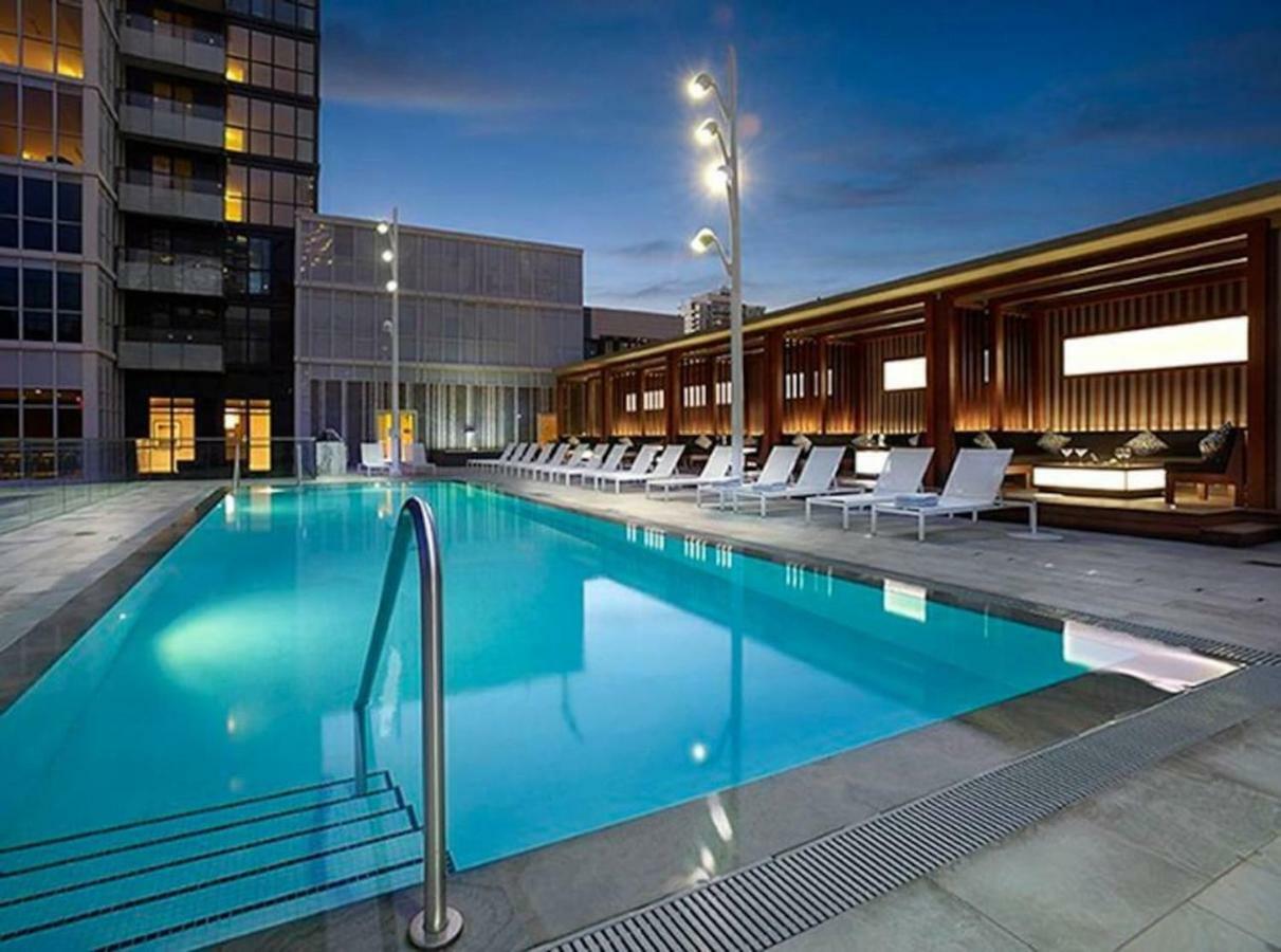 Grand View 2Br/2Ba Condos Cn Tower,Union,Tiff/Mtcc โตรอนโต ภายนอก รูปภาพ